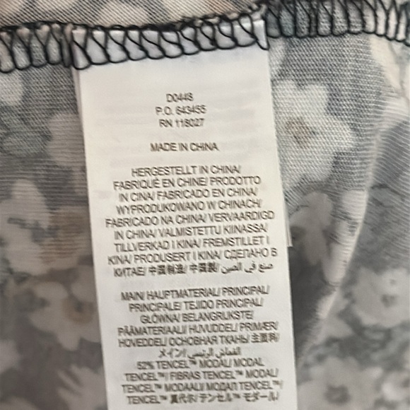 Boden Easy Yoke Mini‎ Jersey Dress in Black, Petal Blossom Size 4 - Picture 9 of 12